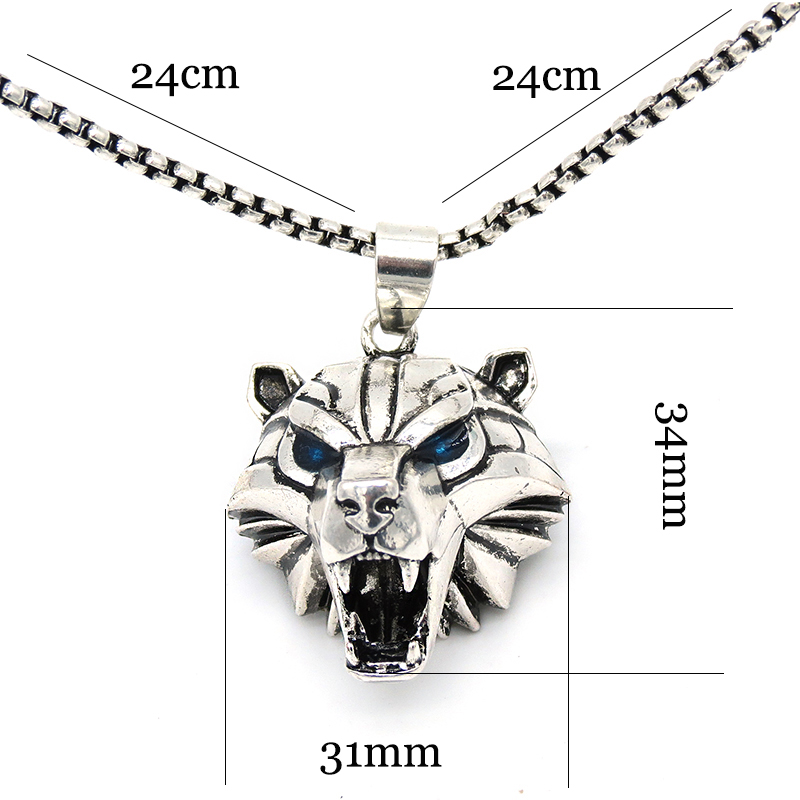 Caucasus Bear Medallion Pendan - Cobra Extruder ulasan dan harga